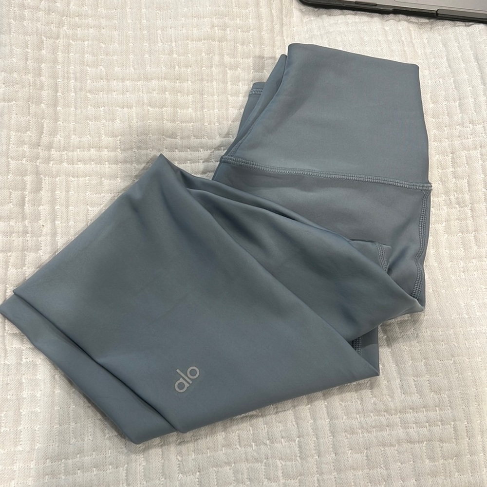Women’s Alo Yoga high waist leggings